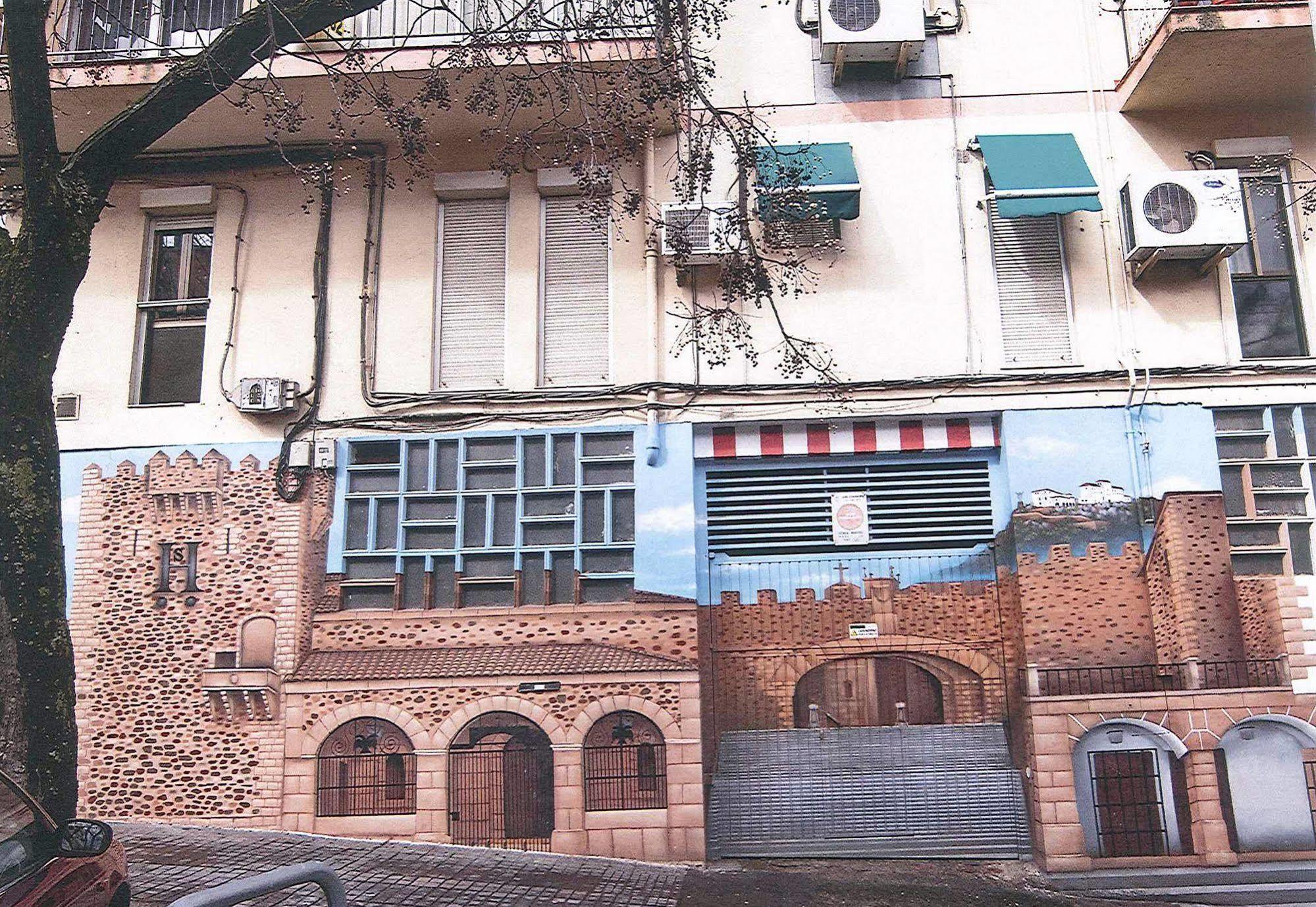 Hostal La Rosa Caces Extérieur photo