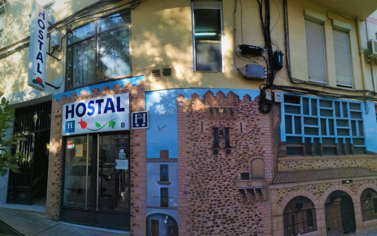 Hostal La Rosa Caces Extérieur photo